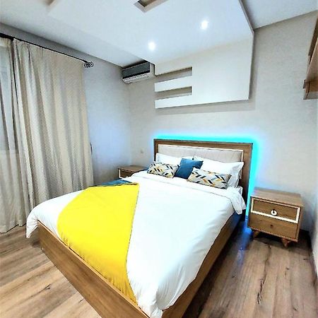 Appartement Pour Familles En Residence Avec Piscine Et Wifi Marrakesh Exteriör bild