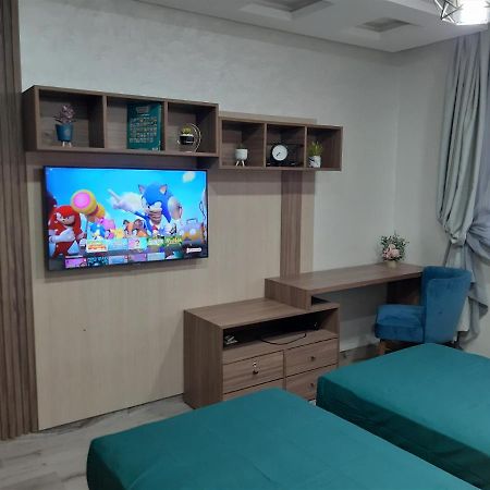 Appartement Pour Familles En Residence Avec Piscine Et Wifi Marrakesh Exteriör bild