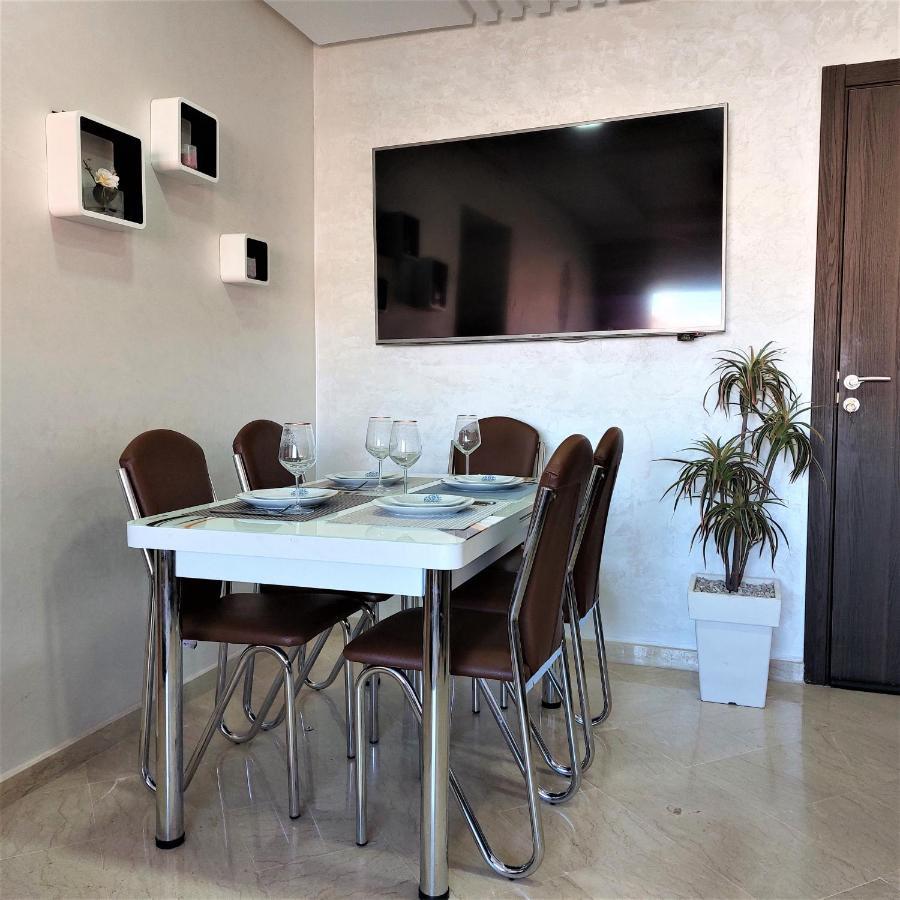 Appartement Pour Familles En Residence Avec Piscine Et Wifi Marrakesh Exteriör bild