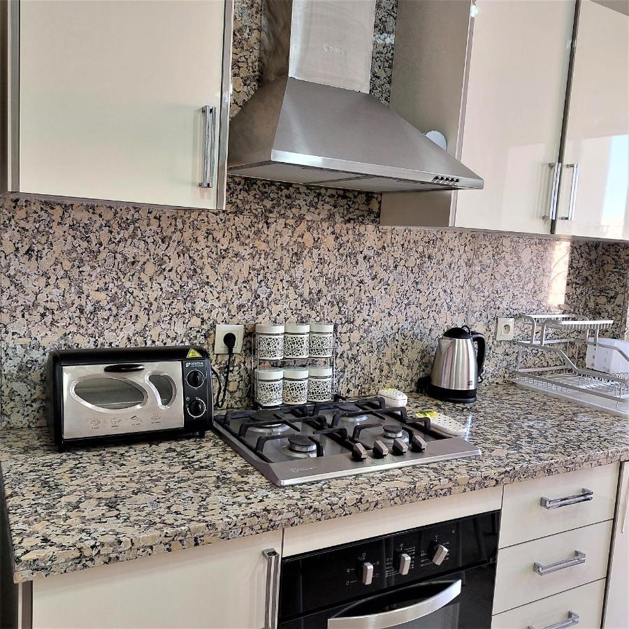 Appartement Pour Familles En Residence Avec Piscine Et Wifi Marrakesh Exteriör bild