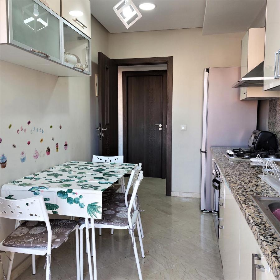 Appartement Pour Familles En Residence Avec Piscine Et Wifi Marrakesh Exteriör bild